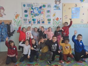 Campionii de la sat. Povestea școlii din Piscu ce poate da  viitoarea echipă de fotbal feminin și ce duce an de an copiii la olimpiadă